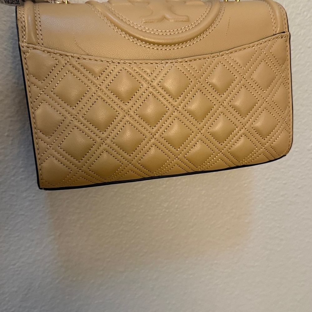 Tory Burch Beige Crossbody or clutch purse with Gold Chain - Picture 5 of 13